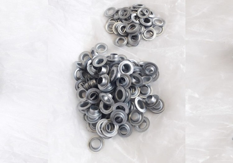 7c721903ee8d749e9a4cbc85f8ba6d28